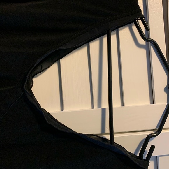 Joseph Ribkoff LBD size 8 - Picture 3 of 8